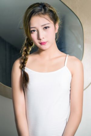 日本吃奶摸下边免费视频_HD免费在线播放
